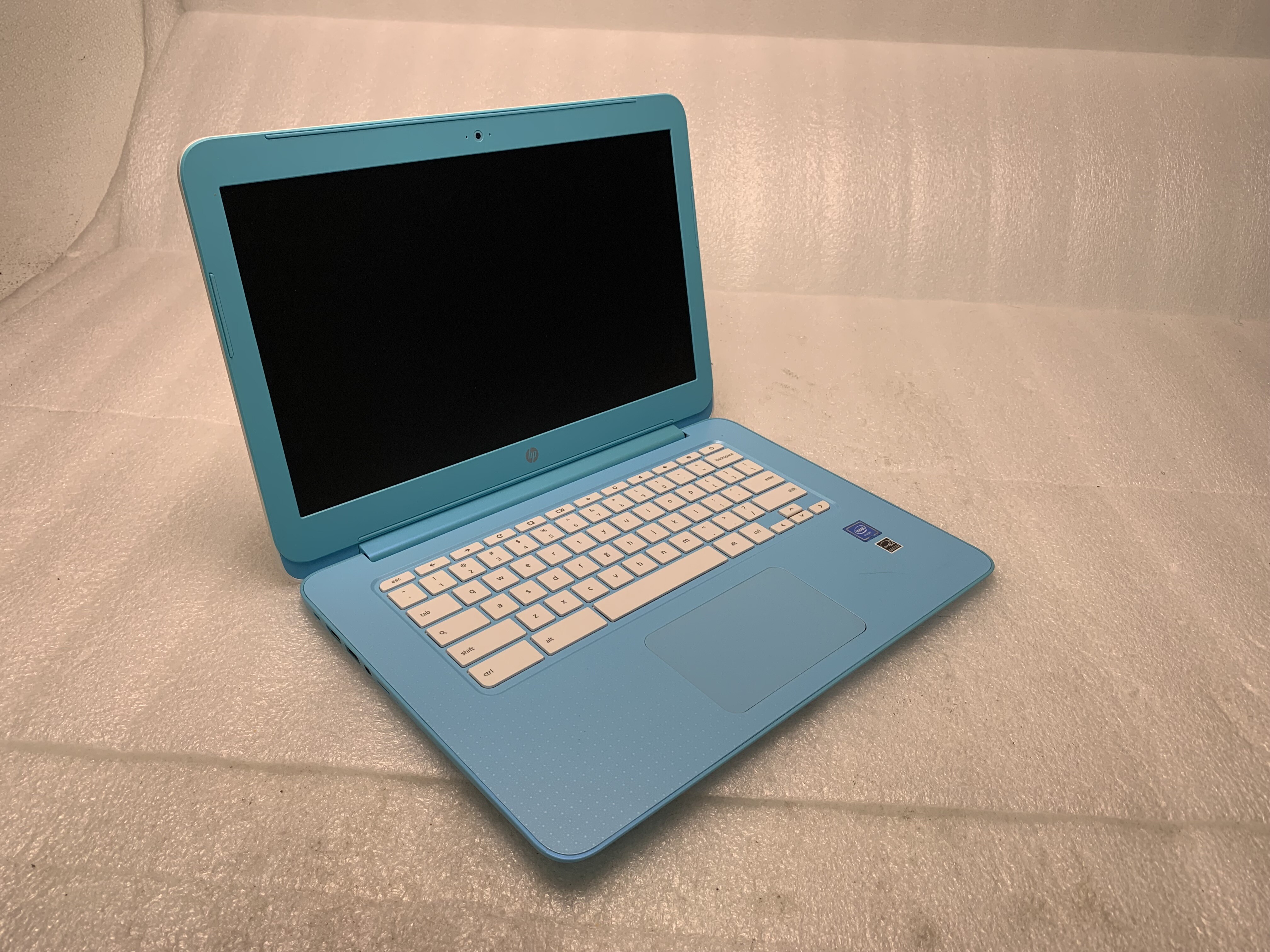 LUKA、HP Chromebook 青 HP Chromebook 14 14-ak030nr 14