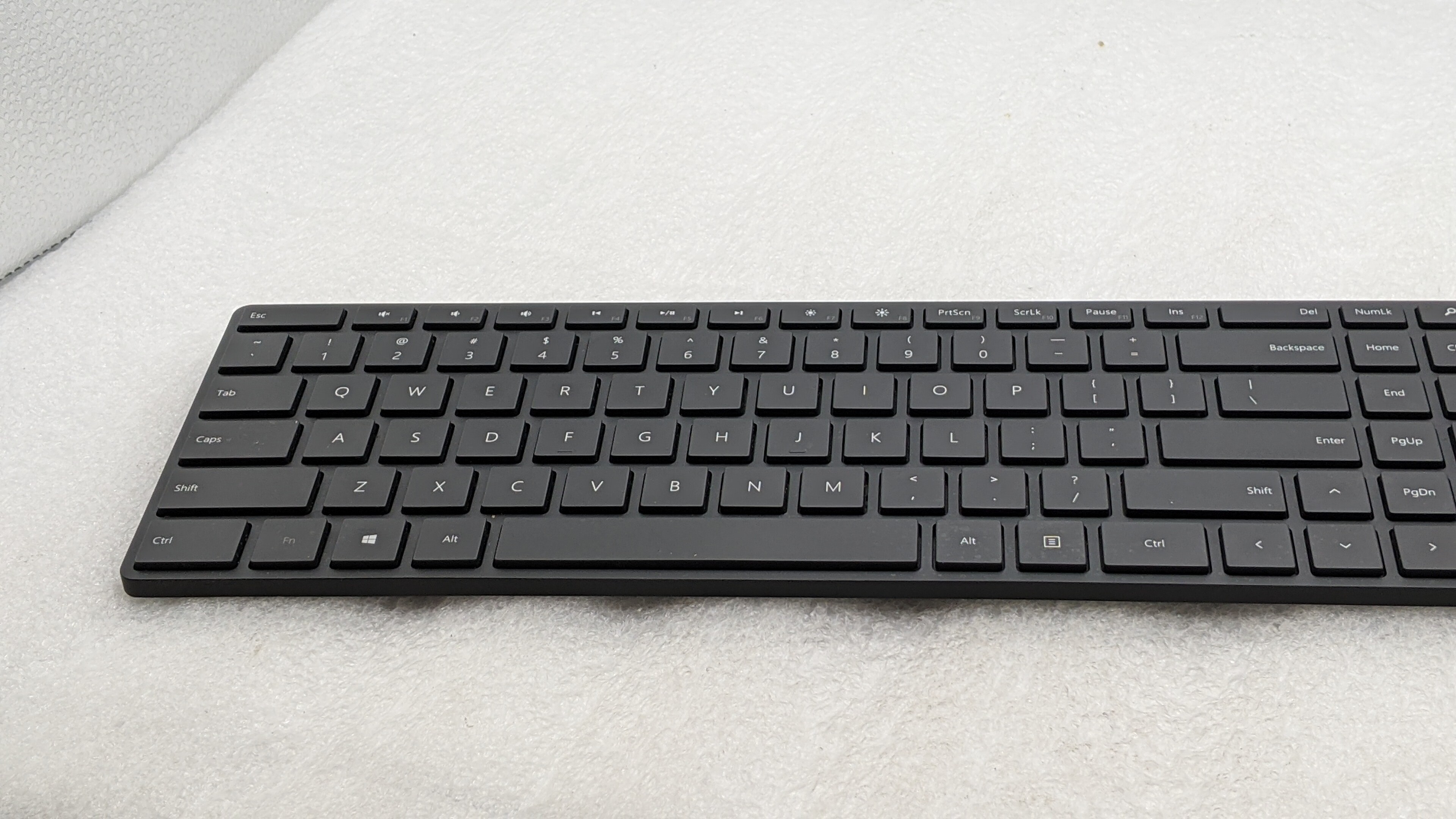Microsoft Designer Bluetooth Wireless Keyboard (MODEL#1678) Black