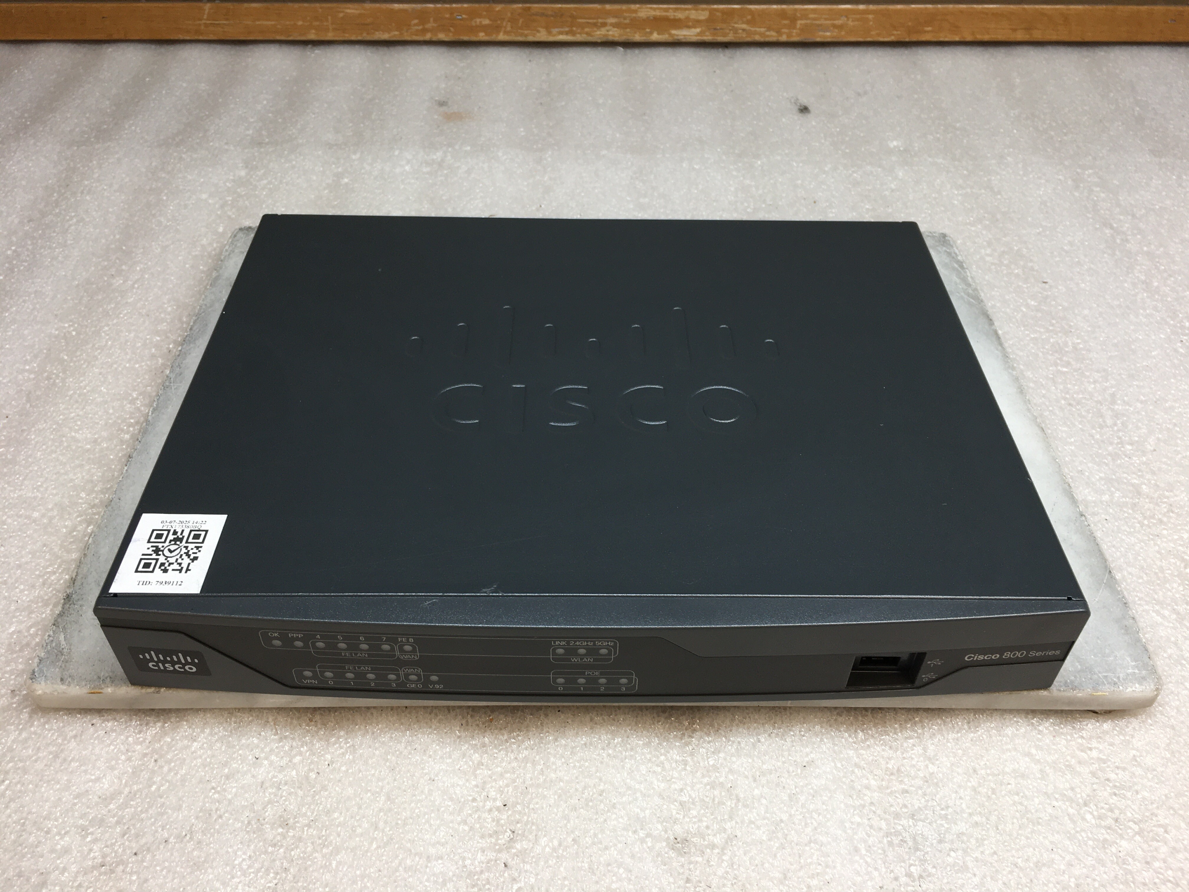 Cisco 800 Series CISCO891-K9 V02 Gigabit Ethernet Security Router 