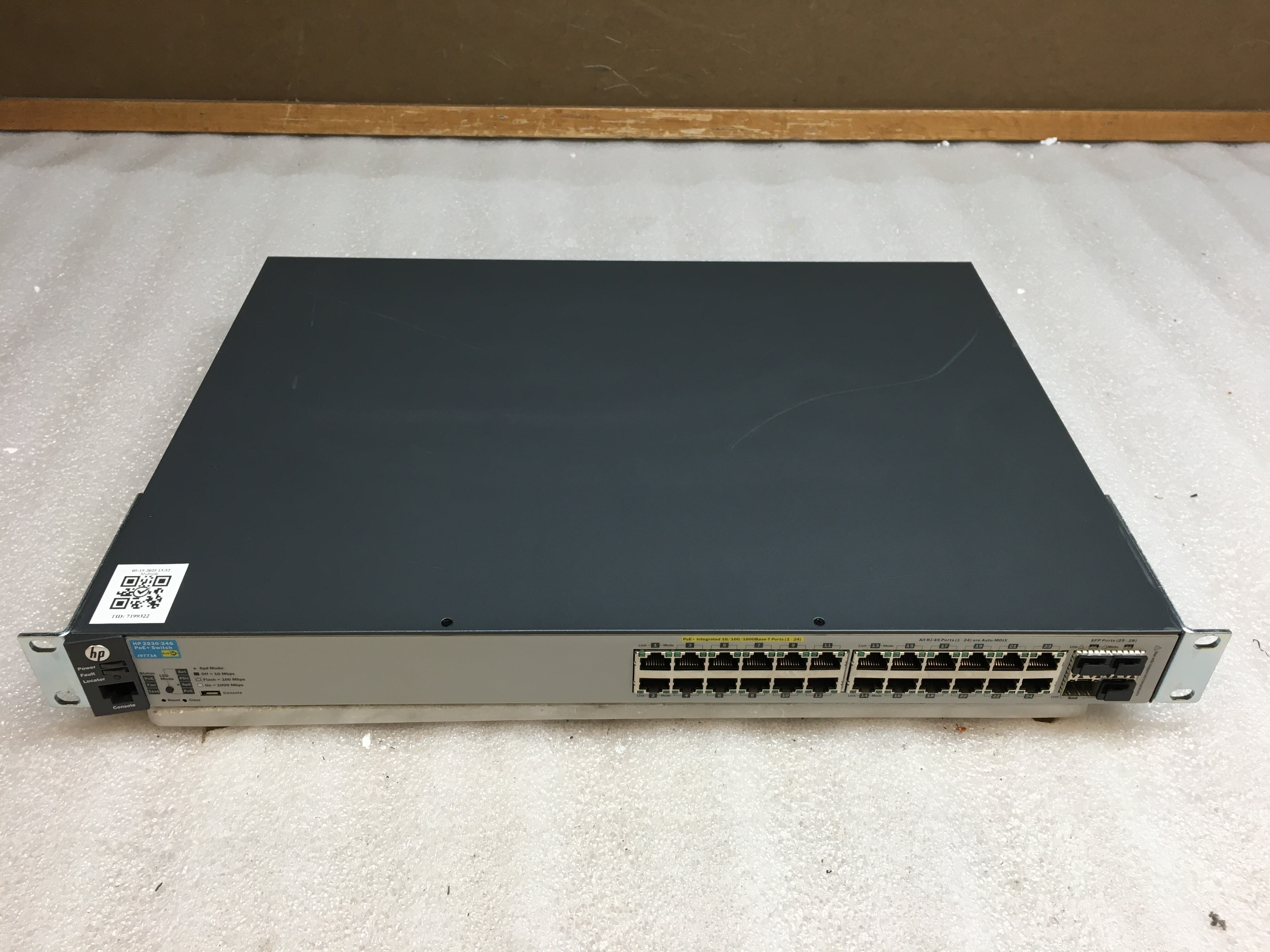 thumbnail image 2 of HP 2530-24G PoE+ J9773A 24-Port Gigabit Ethernet Managed Network Switch With Rack Ears 2 of 5