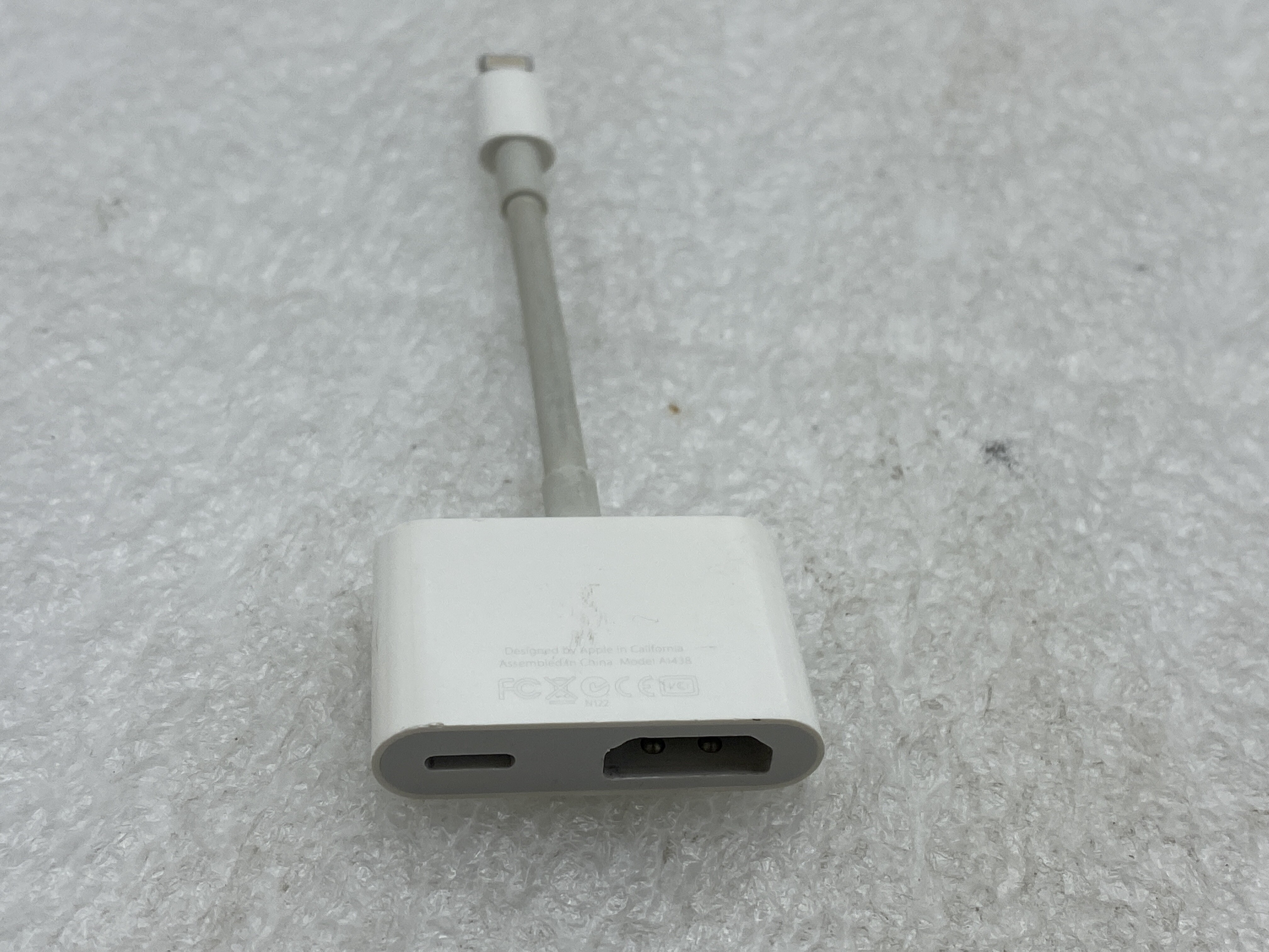 Apple Lightning to HDMI Digital AV Adapter Model A1438 Genuine