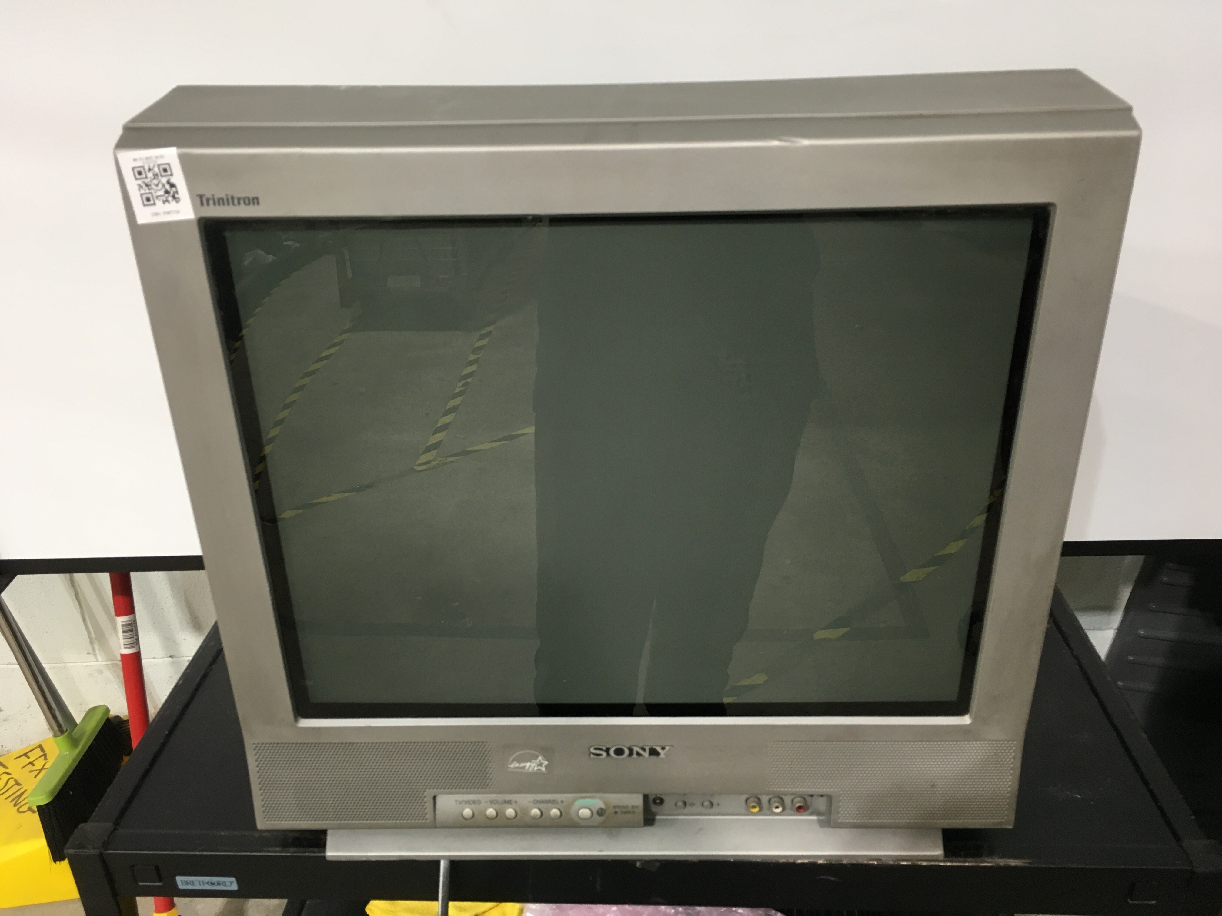 SONY Trinitron 小型テレビ 本体 Sony Trinitron KV-20FS12 20
