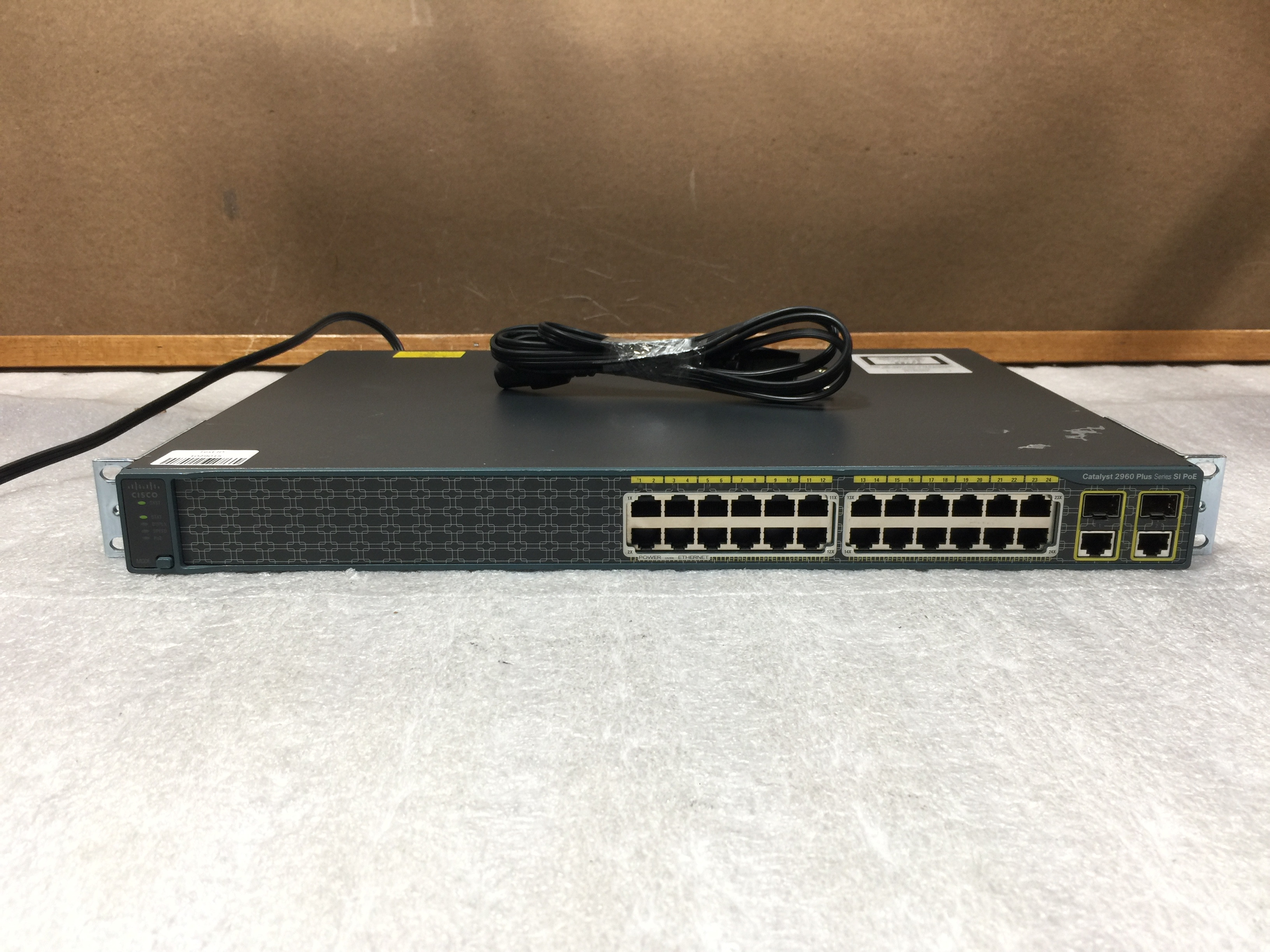 CISCO Catalyst 2960-24PC-L インテリジェント イーサネット POE対応 スイッチ WS-C2960-24PC-L 6g7v4d0 WS-C2960-24PC-L｜Ciscoワールド（Ciscoルーター専門店）