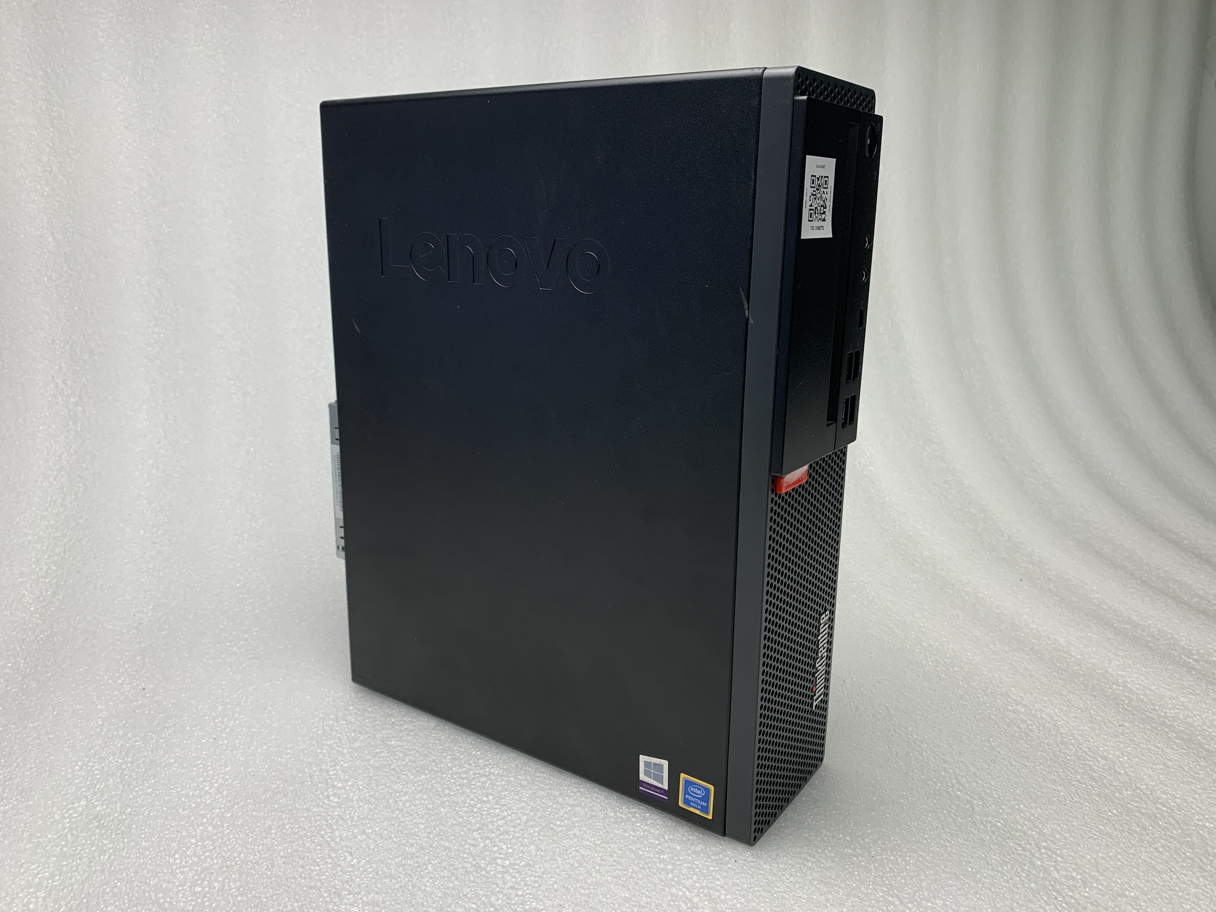 Lenovo ThinkCentre M720s Pentium Gold G5400 3.7GHz 8GB RAM 256GB