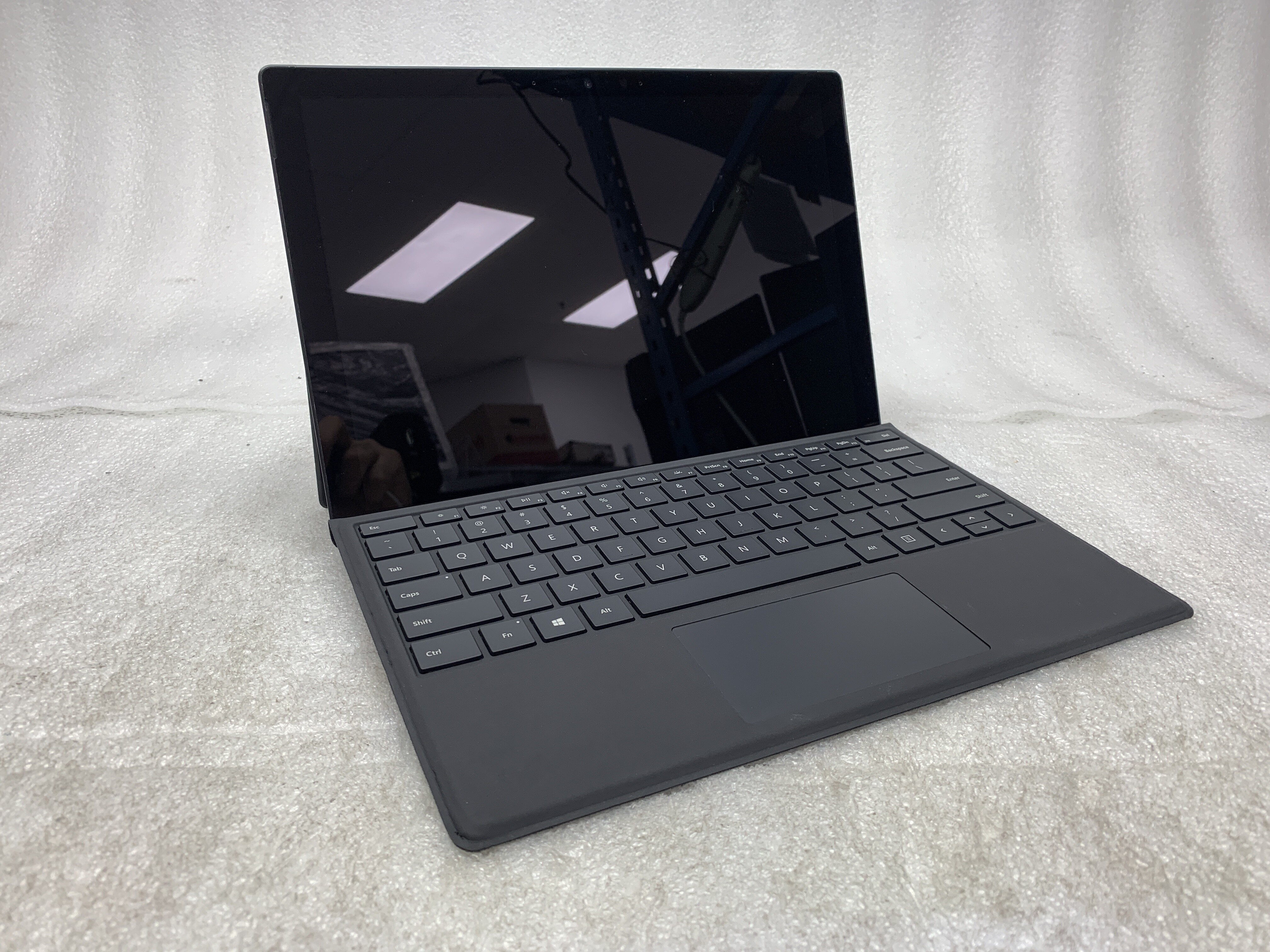 Microsoft Surface Pro 7 Core i7-1065G7 1.3GHz 16GB RAM 512GB SSD