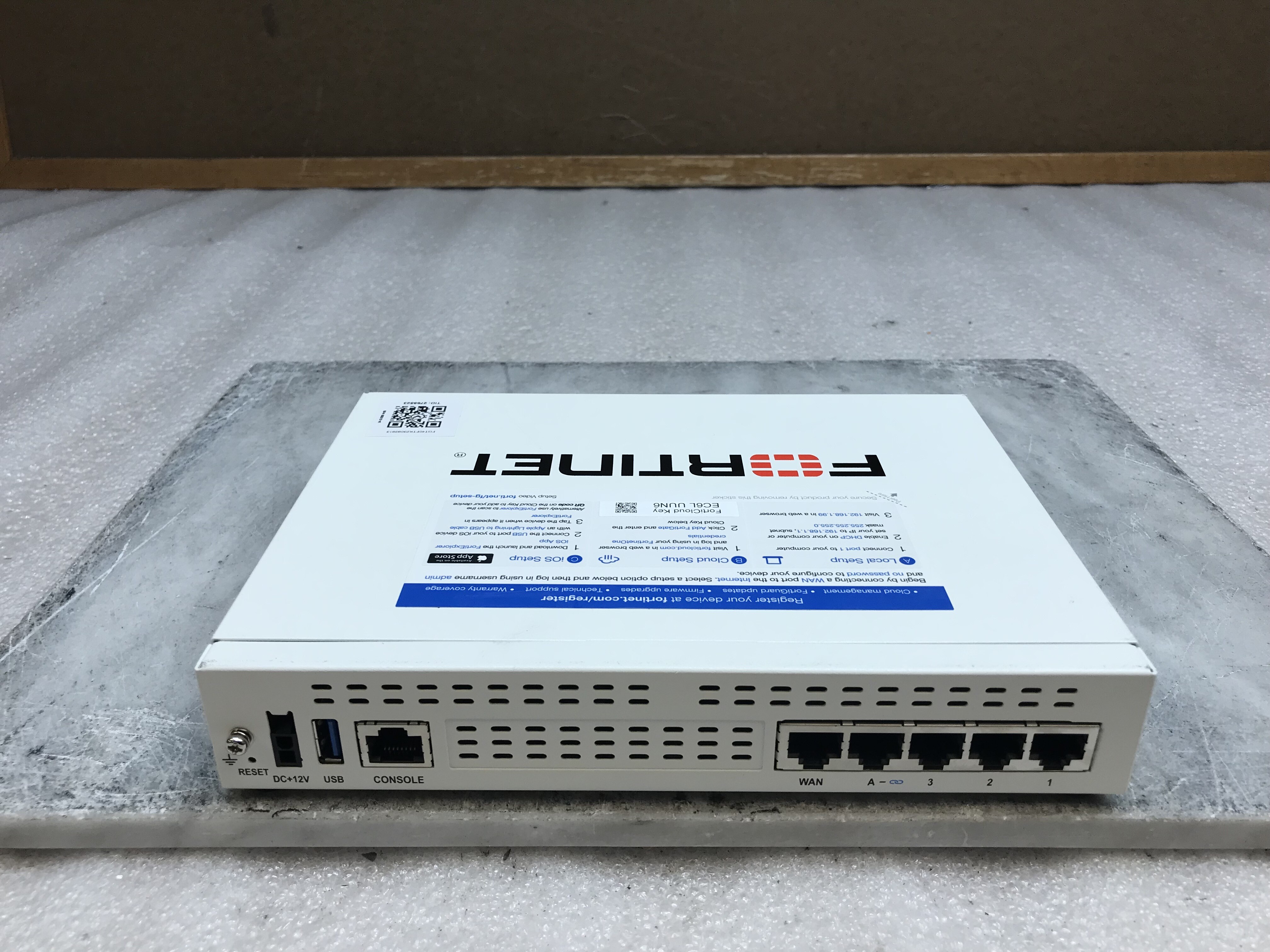 Fortinet FortiGate 40F UTMライセンス Fortinet FortiGate 40F FG-40F UTM UTP License Network Security