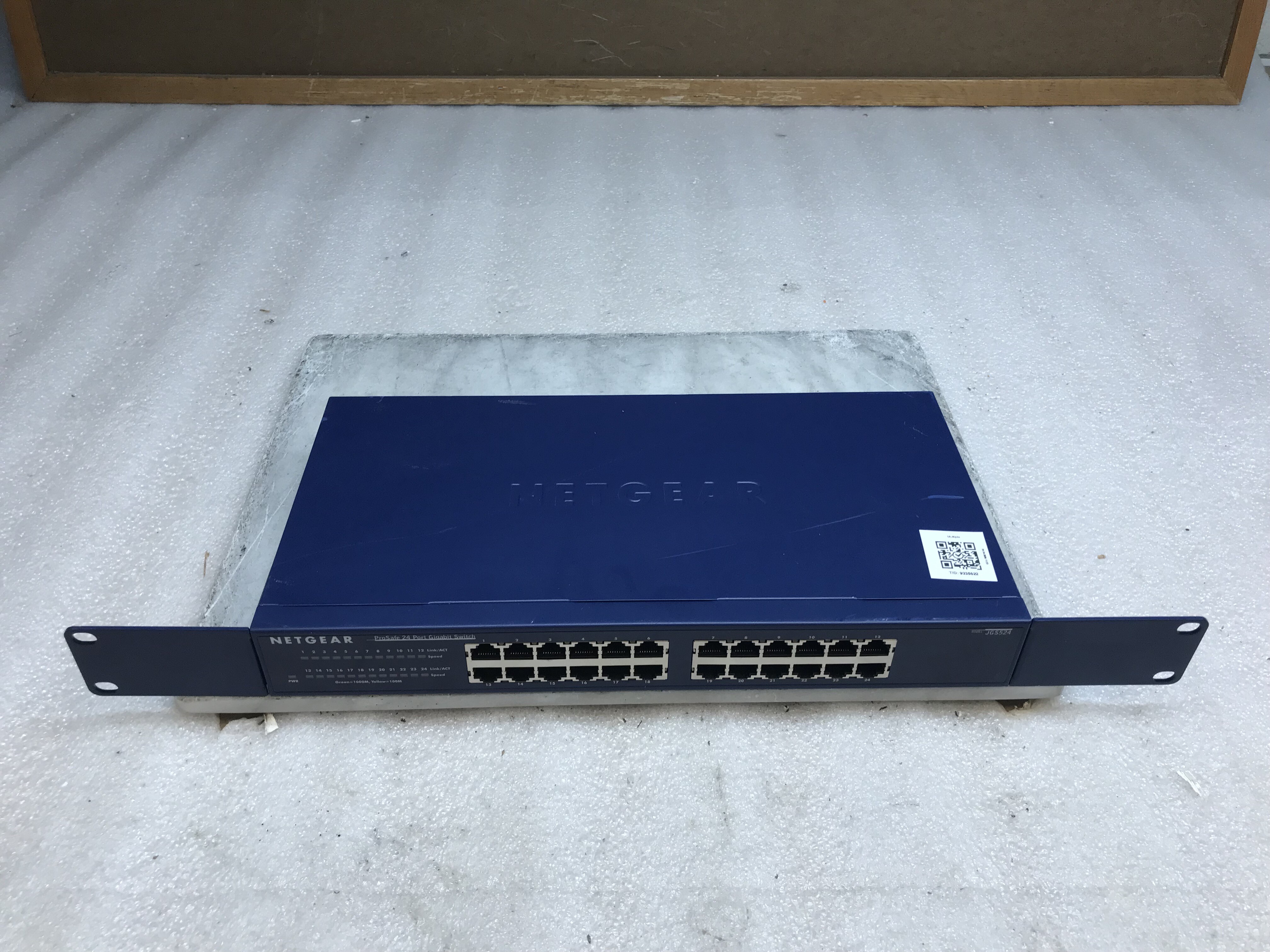 Netgear ProSAFE 24-Port Gigabit Switch JGS524 V2 w/ Power Cord
