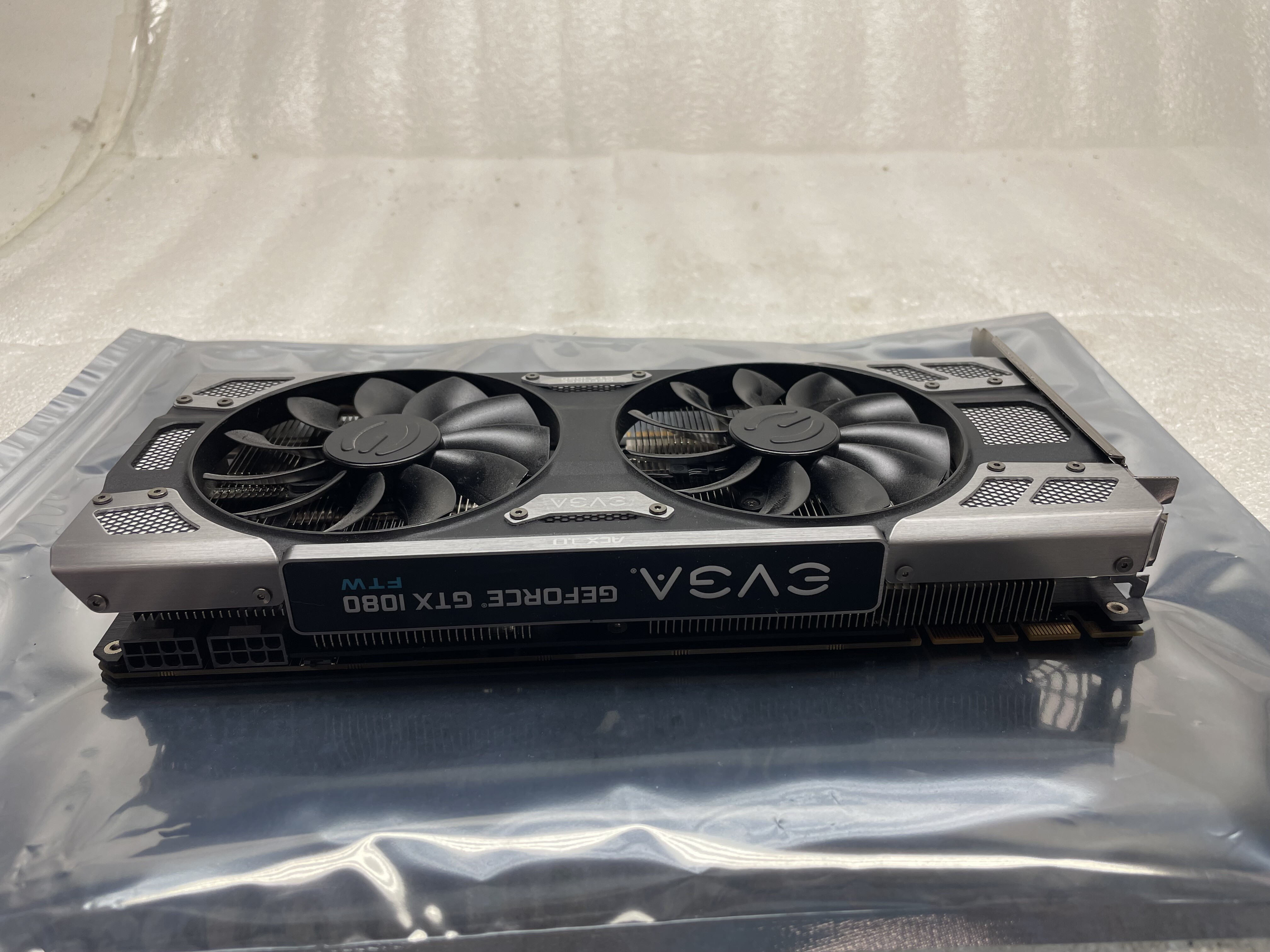 EVGA NVIDIA GeForce GTX 1080 FTW ACX 3.0 GP104 8GB GDDR5X Gaming Graphics Card